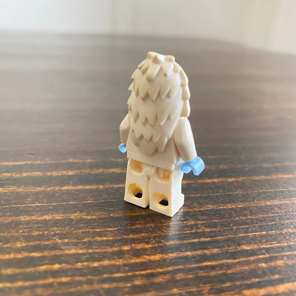 LEGO Yeti Minifigure -‎ 71002 Collectible Series 11 Abominable Snowman